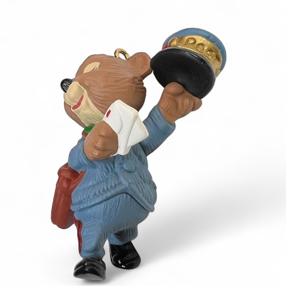 VTG Hallmark Keepsake Christmas Ornament Xtra-Special Delivery Mailman Bear ‘94 - Picture 4 of 8
